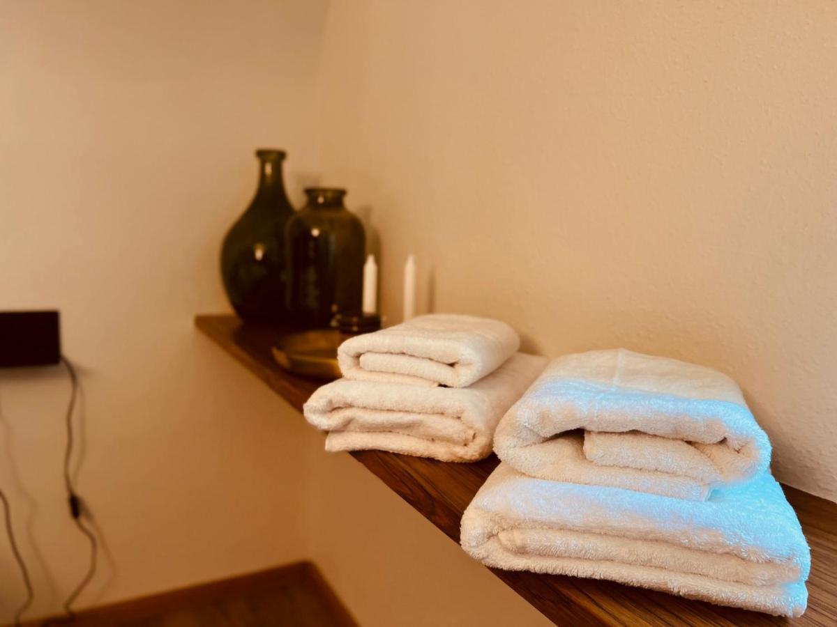 Blackncozy - Grosszuegiges Designappartement Mit Boxspringbetten Und Heimkino Feldberg  Eksteriør billede